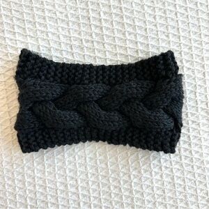 Black cable knit headband